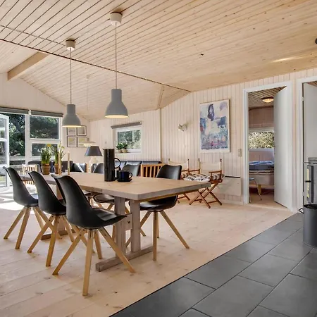 3 Bedroom Lovely In Oksbol