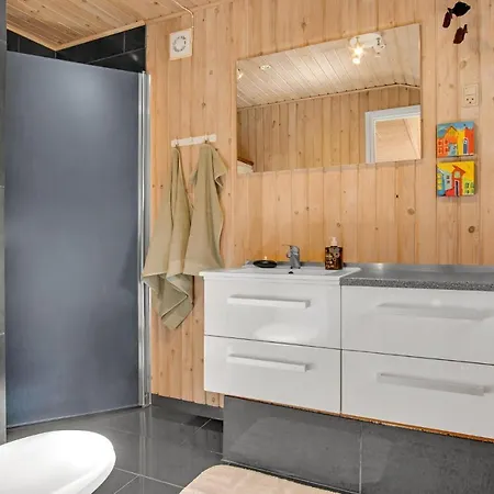 3 Bedroom Lovely In Oksbol Holiday home
