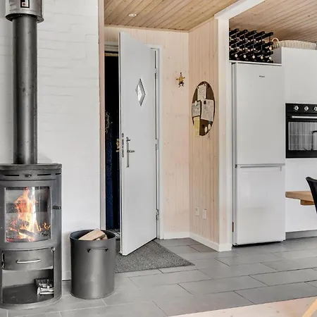3 Bedroom Lovely In Oksbol