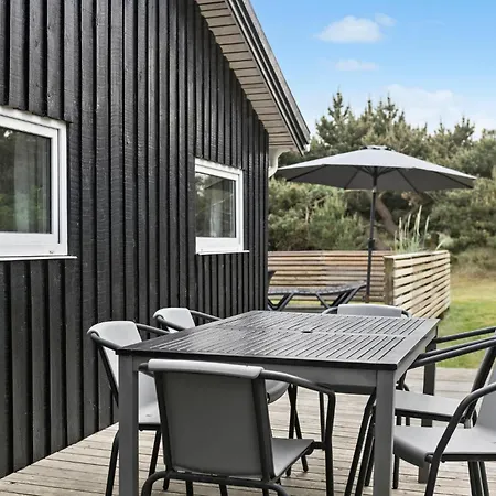 3 Bedroom Lovely In Oksbol Holiday home *